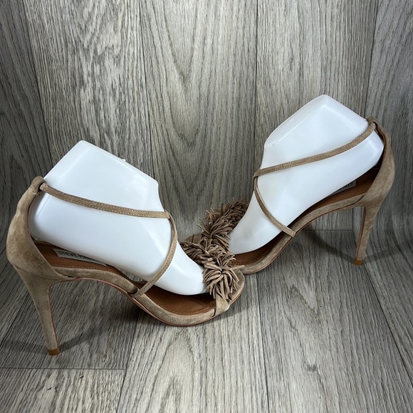 Steve Madden Fiorela Fringed Suede Sandals - Picture 7 of 12